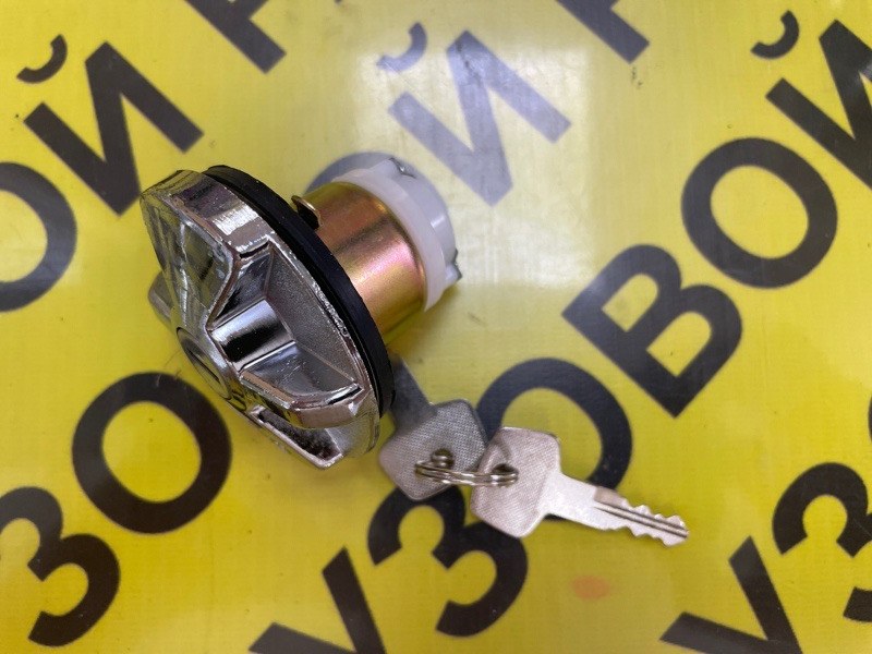Крышка топливного бака TOYOTA DYNA 34mm	с ключом
