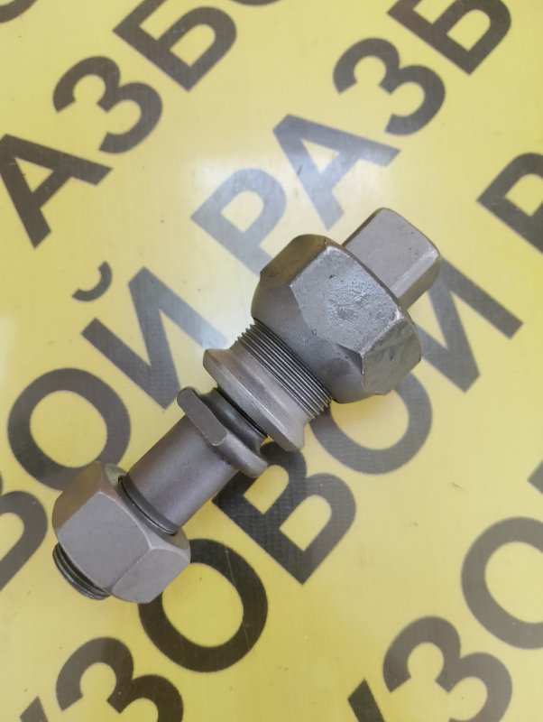 Шпилька колеса Nissan Diesel CK451 задняя правая