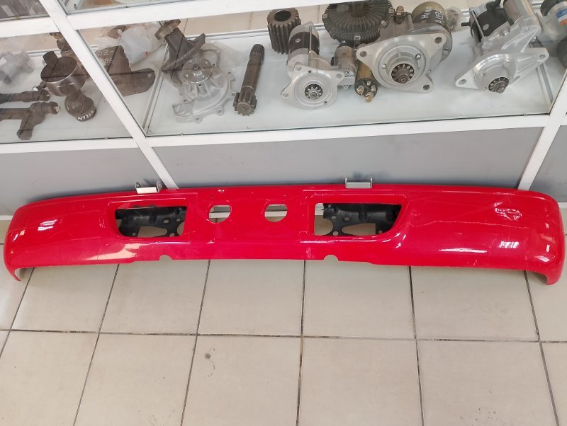 Бампер Isuzu ELf NKR66 4HF1 передний (б/у)