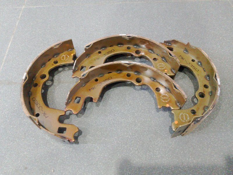 Тормозные колодки Mazda Bongo SE28M