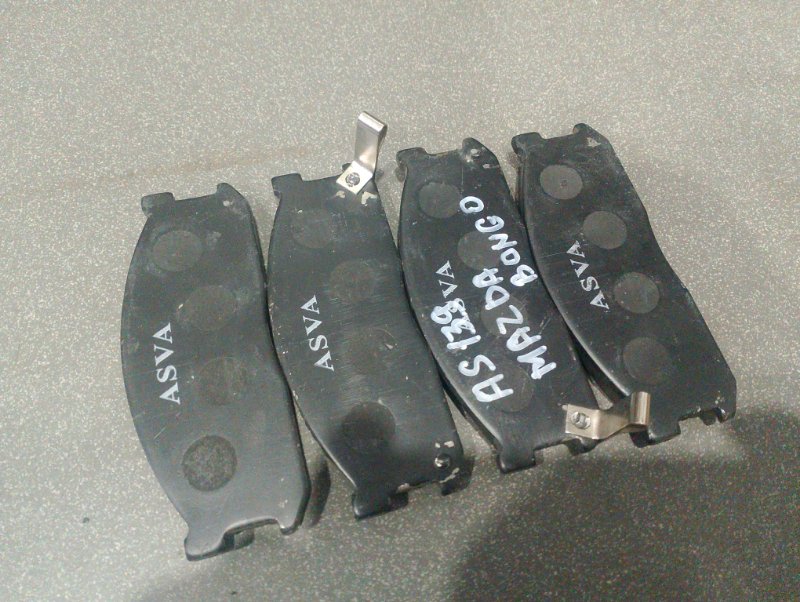 Тормозные колодки Mazda Bongo SE28M R2