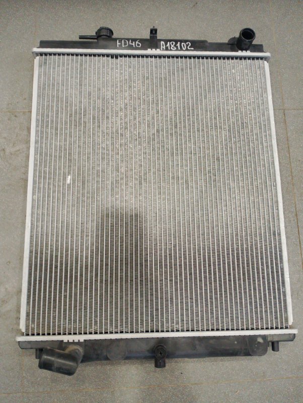Радиатор ДВС Nissan Diesel Condor FD46 1996