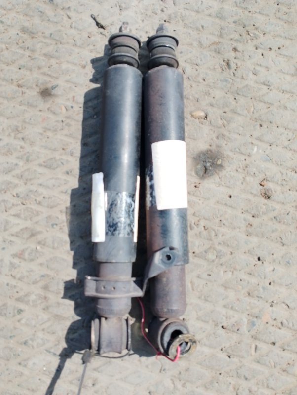 Амортизатор Mitsubishi Fuso Canter FB510B-550379 4G63-BN3055 2000 передний (б/у)