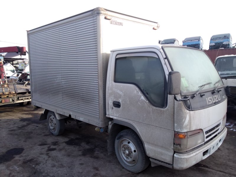 Автомобиль Isuzu Elf NHR69E-7421090 4JG2225296 1995 года в разбор