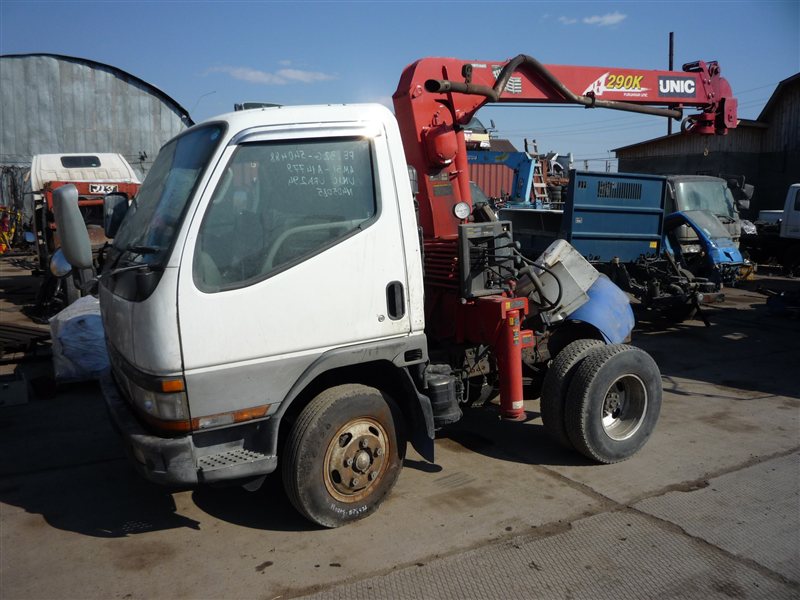 Автомобиль Mitsubishi Fuso Canter FE632G-540488 4M51-A14779 1998 года в разбор