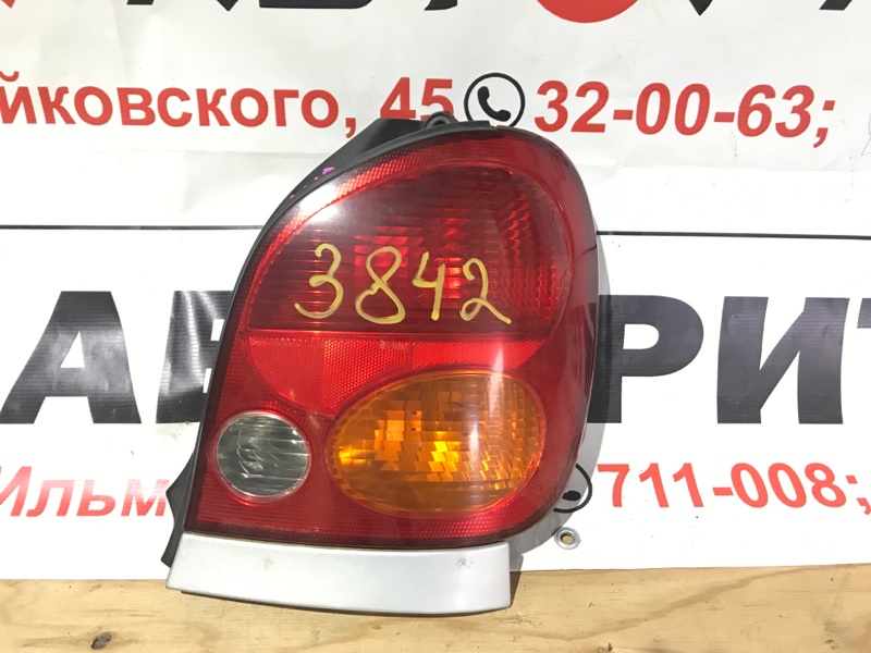Стоп-сигнал Toyota Corolla Spacio AE111 правый (б/у)