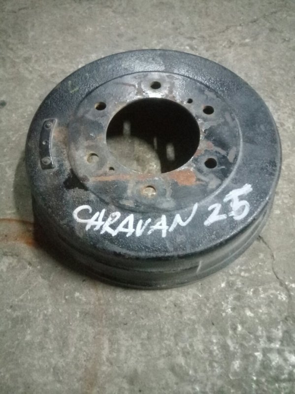 Тормозной барабан Nissan Caravan E25 задний (б/у)
