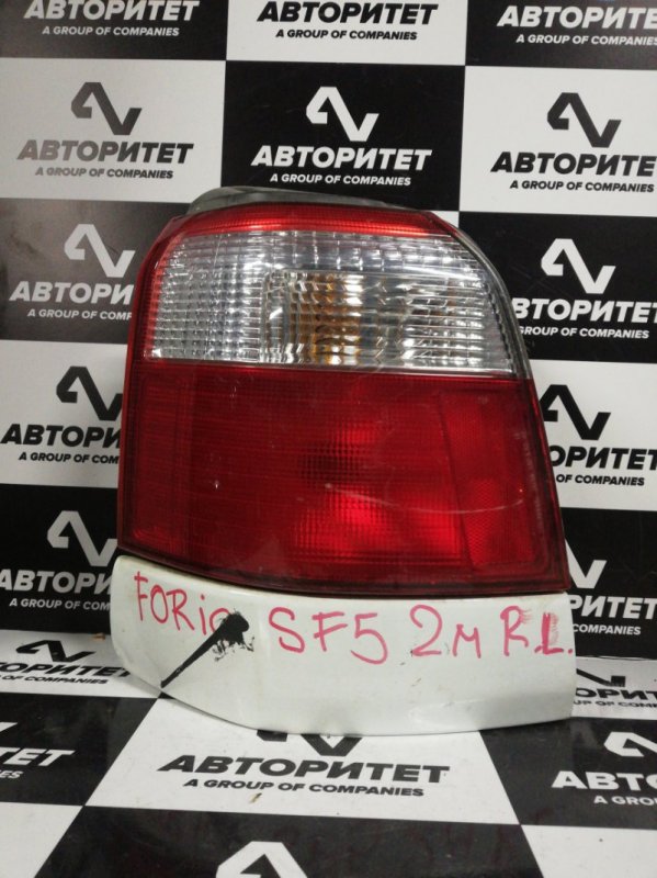 Стоп-сигнал Subaru Forester SF5 левый (б/у)