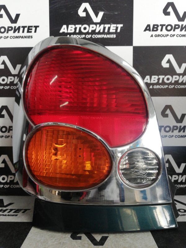 Стоп-сигнал Toyota Corolla Spacio AE115 левый (б/у)