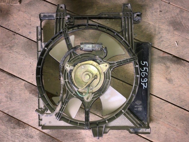 Диффузор радиатора Nissan March HK11 (б/у)