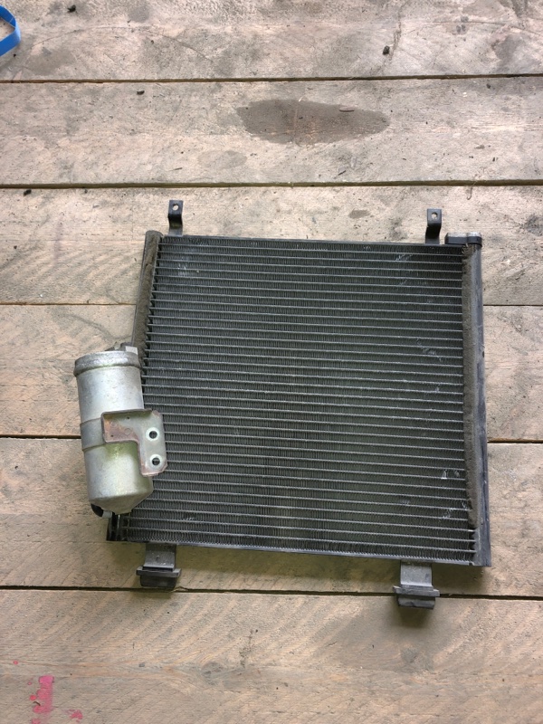 Радиатор кондиционера Suzuki Kei MC225 K6A (б/у)