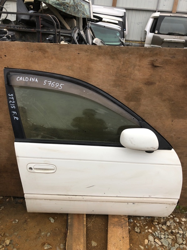Дверь Toyota Caldina ST215 передняя правая (б/у)