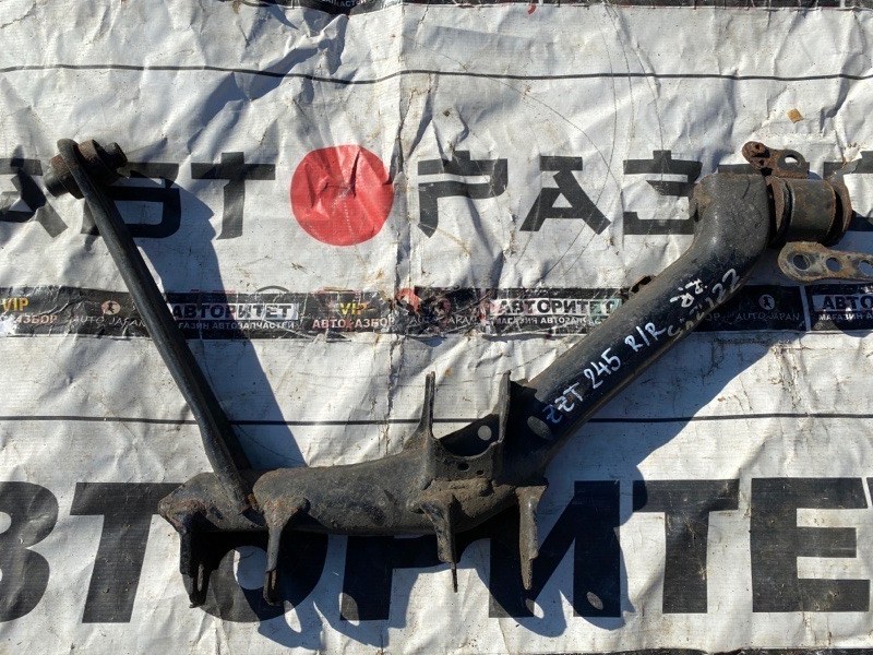 Рычаг нижний Toyota Premio ZZT245 задний правый (б/у)