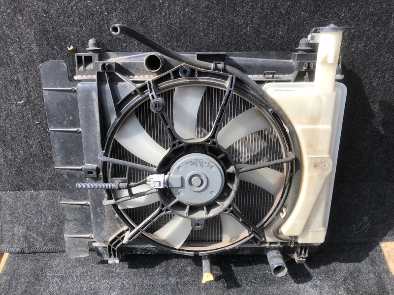Радиатор основной Toyota Ractis NCP120 1NZFE (б/у)