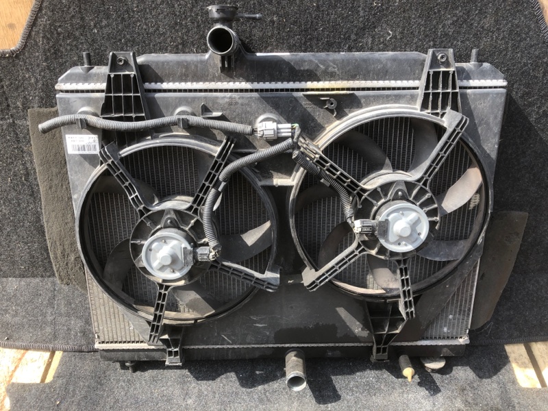 Радиатор основной Nissan Serena CNC25 MR20 (б/у)