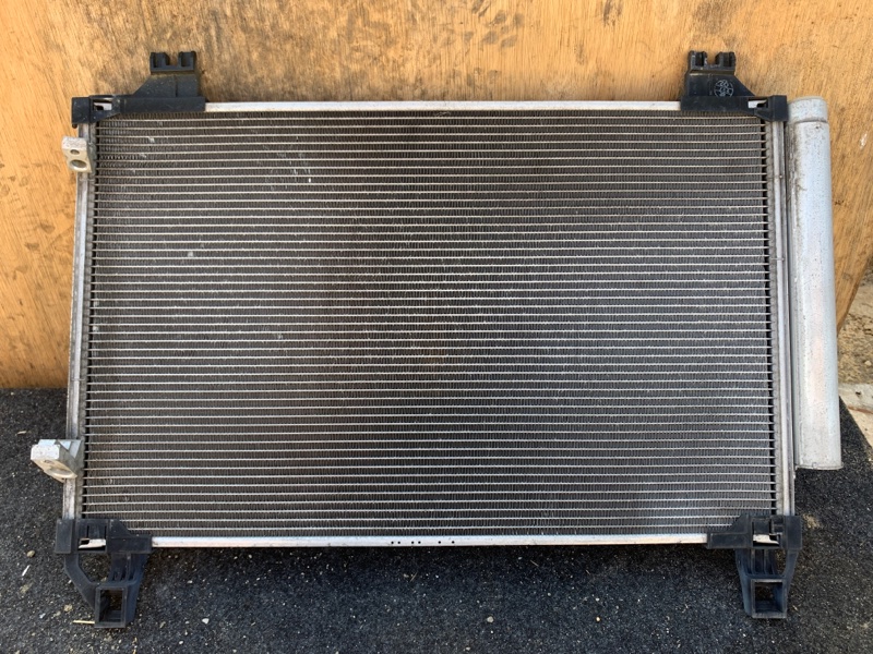Радиатор кондиционера Toyota Vitz KSP130 1KRFE (б/у)
