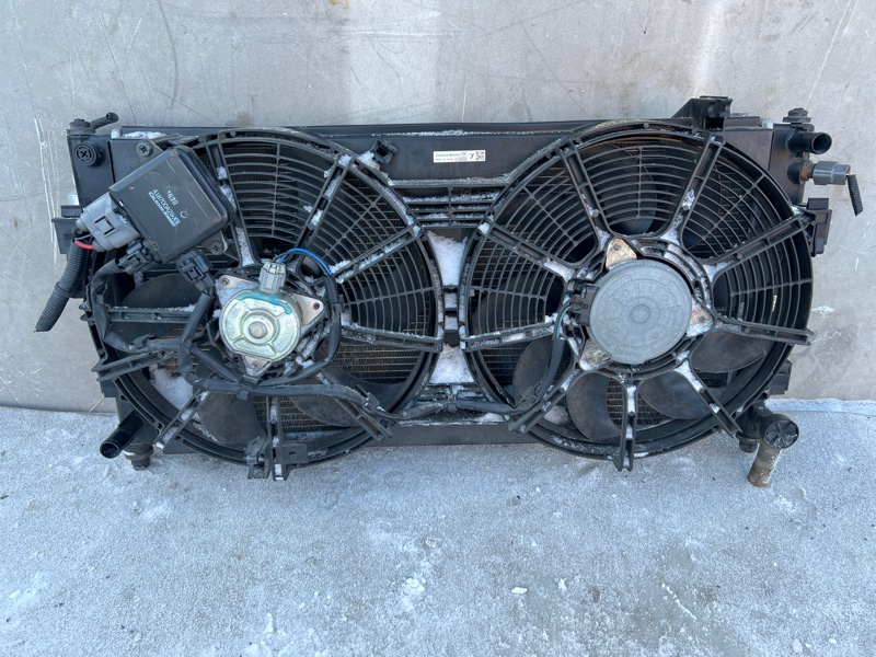 Радиатор основной Nissan Leaf ZE0 EM61 (б/у)