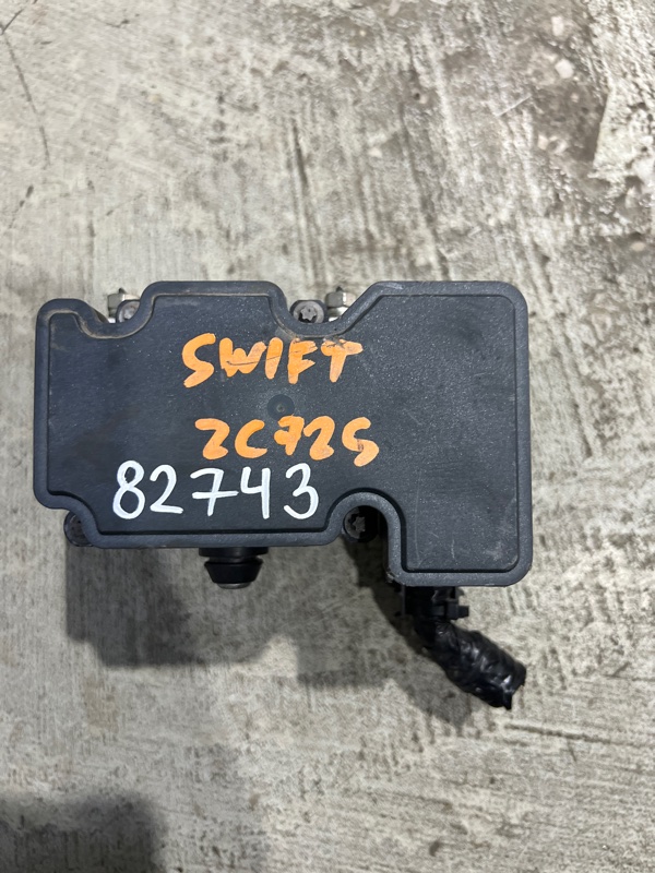 Блок abs Suzuki Swift ZC72S K12B (б/у)