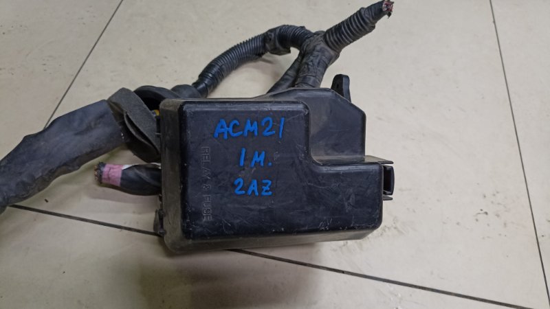Блок предохранителей Toyota Ipsum ACM26W 2AZFE (б/у)