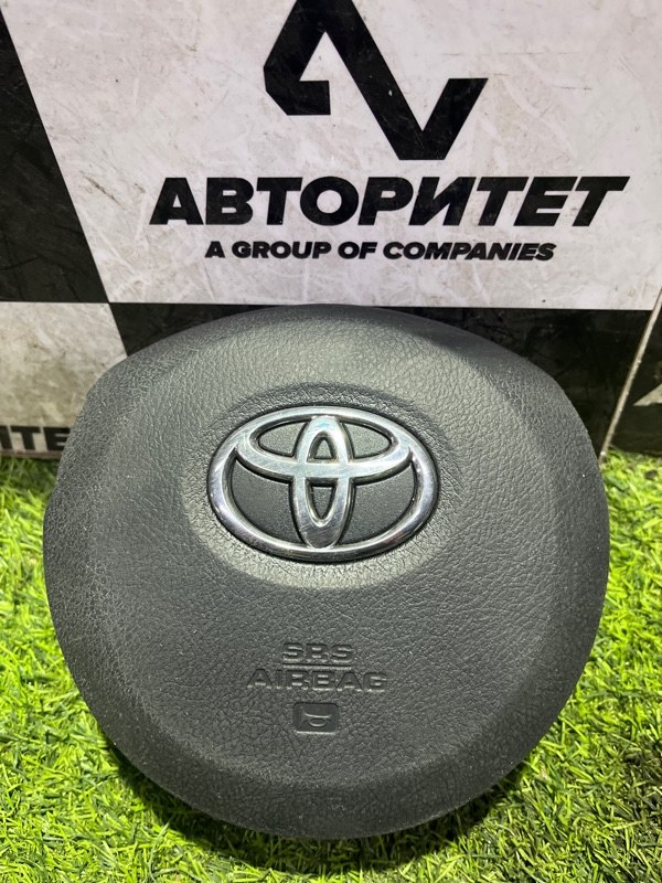 Airbag на руль Toyota Vitz KSP130 (б/у)