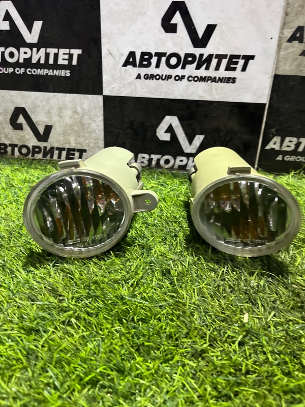 Туманка Mitsubishi Pajero Mini H58A передняя (б/у)