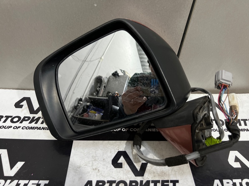 Зеркало DAIHATSU MOVE L175S левое (б/у)