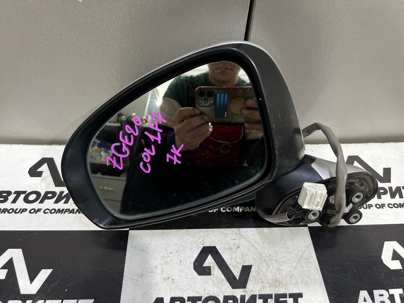 Зеркало TOYOTA WISH ZGE20 левое (б/у)
