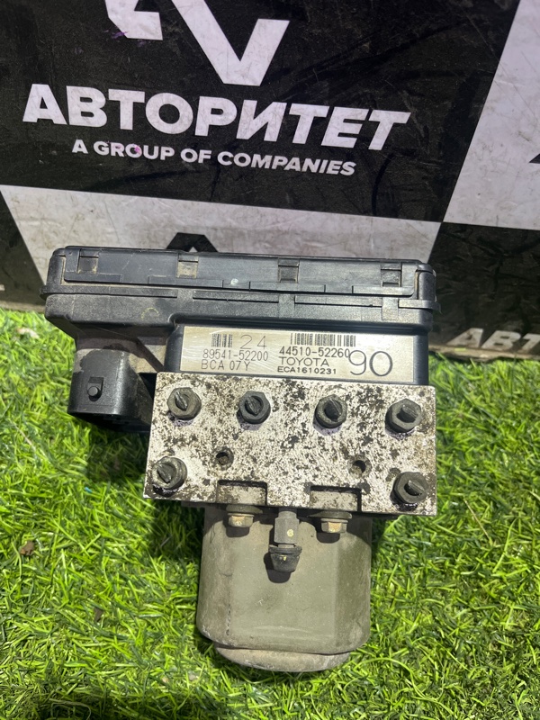 Блок abs TOYOTA IST NCP61 1NZFE (б/у)