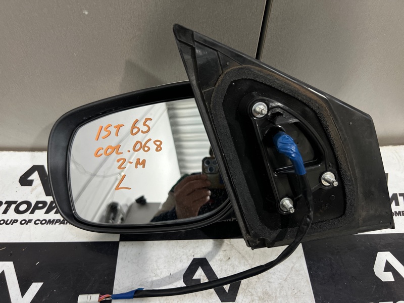 Зеркало TOYOTA IST NCP61 левое (б/у)