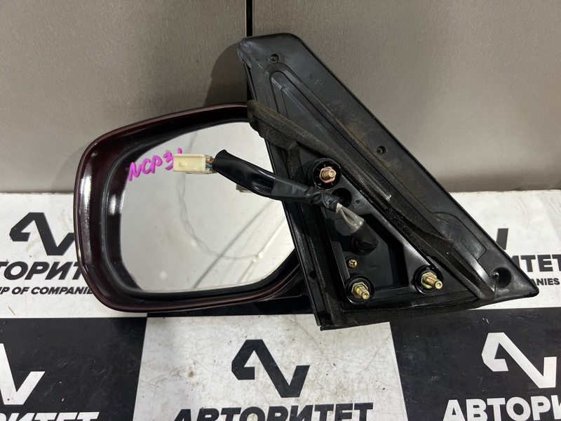 Зеркало TOYOTA BB NCP30 левое (б/у)