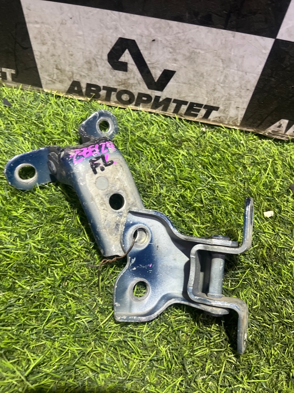 Петля дверная TOYOTA COROLLA FIELDER ZZE124 передняя левая (б/у)