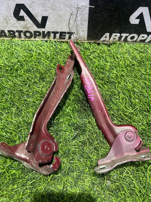 Петля капота TOYOTA VITZ SCP10 (б/у)