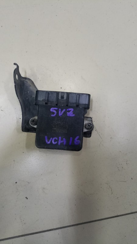 Коммутатор Toyota Granvia VCH16 5VZFE 1999 (б/у)