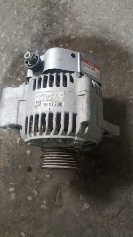 Генератор Toyota Granvia VCH16 5VZFE 1999 (б/у)