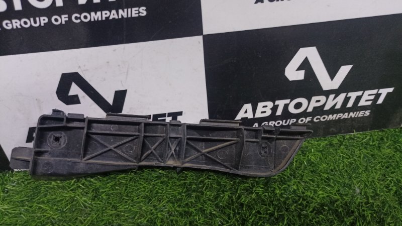 Крепление бампера Toyota Avensis AZT250 1AZFSE 2006 переднее левое (б/у)