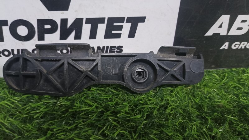 Крепление бампера Toyota Porte NNP11 1NZFE 2010 заднее левое (б/у)