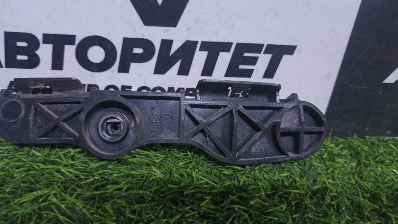 Крепление бампера Toyota Porte NNP11 1NZFE 2010 заднее правое (б/у)