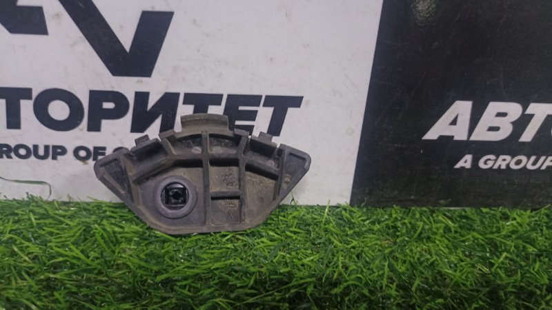 Крепление бампера Toyota Bb NCP35 1NZFE 2004 заднее левое (б/у)