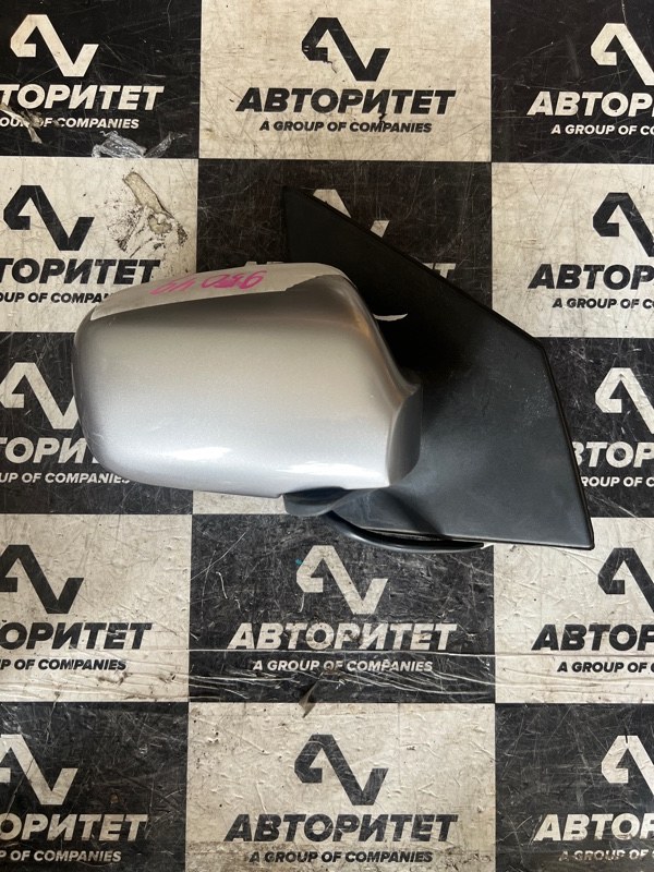 Зеркало TOYOTA VITZ NCP13 правое (б/у)
