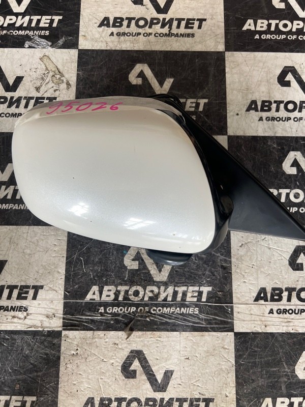 Зеркало TOYOTA ALTEZZA GXE10 правое (б/у)