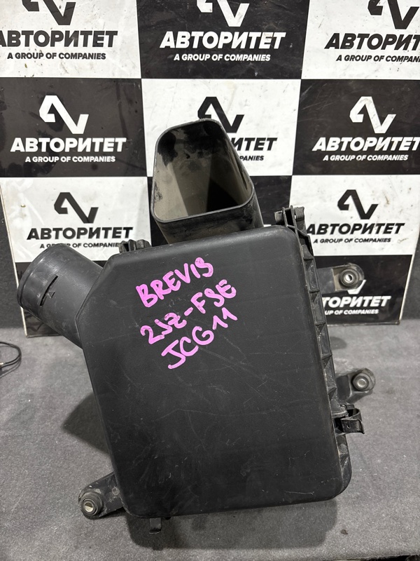 Корпус воздушного фильтра TOYOTA BREVIS JCG11 2JZFSE (б/у)