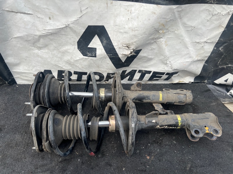Стойка TOYOTA COROLLA  FIELDER NZE121 1NZFE передняя (б/у)
