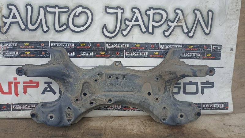 Балка под двс TOYOTA ISIS ZGM10 2ZRFAE 2014 (б/у)