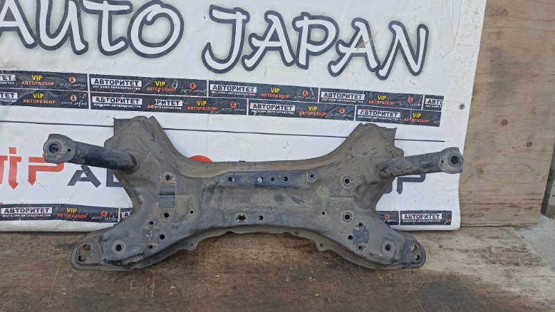 Балка под двс TOYOTA IST NCP61 1NZFE 2006 (б/у)