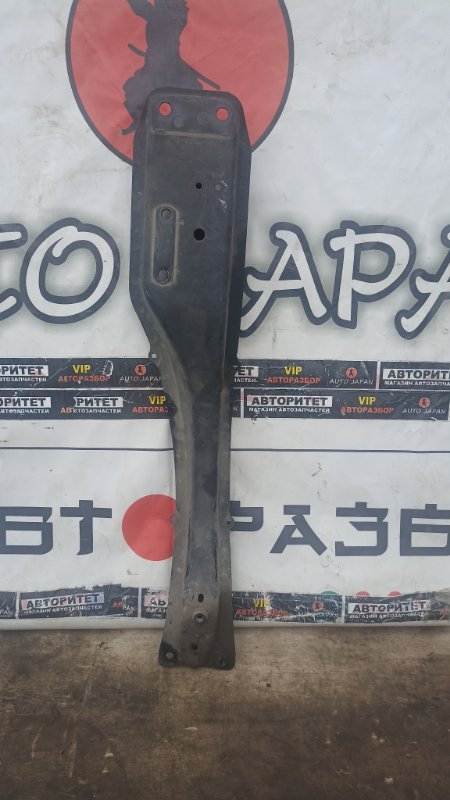 Балка под двс TOYOTA WISH ZNE10 1ZZFE 2004 (б/у)