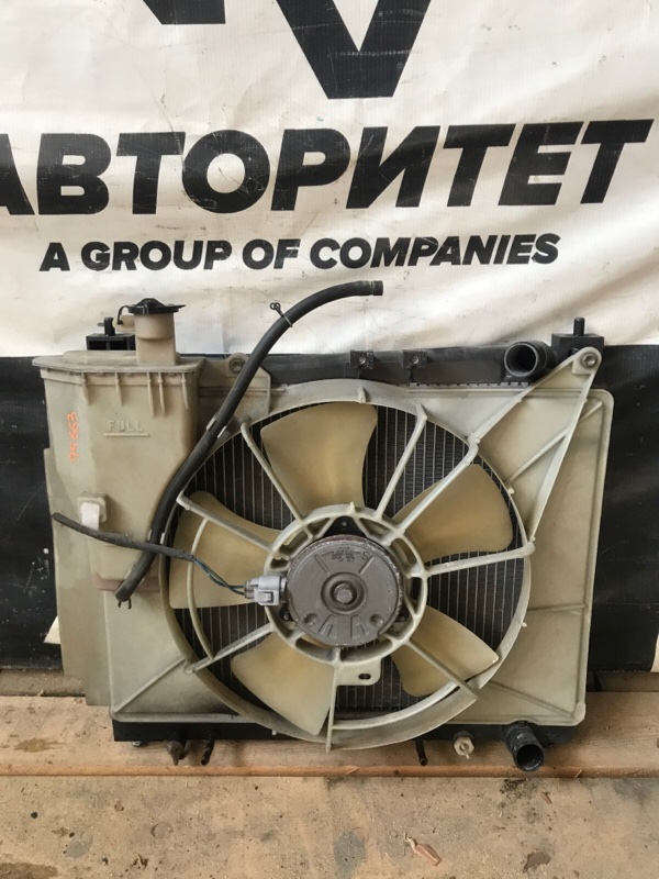 Радиатор основной TOYOTA PLATZ NCP12 1NZFE 2002 (б/у)