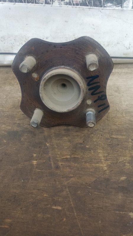 Ступица TOYOTA PORTE NNP11 1NZFE задняя (б/у)
