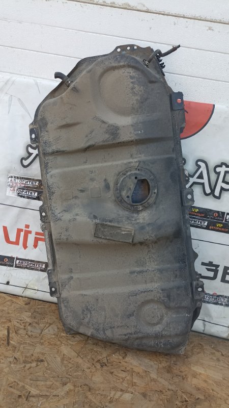 Бензобак TOYOTA IPSUM ACM21W 2AZFE 2002 (б/у)