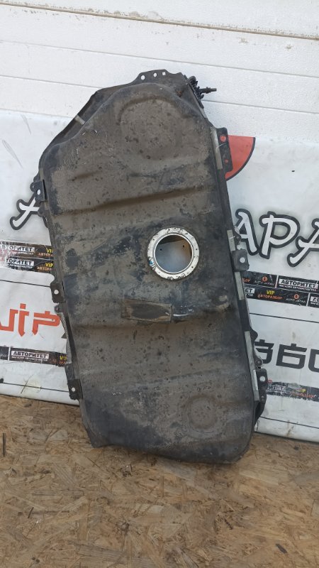 Бензобак TOYOTA IPSUM ACM21W 2AZFE 2002 (б/у)