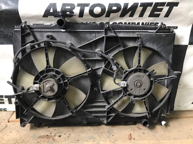 Радиатор основной TOYOTA IPSUM ACM21W 2AZFE 2009 (б/у)